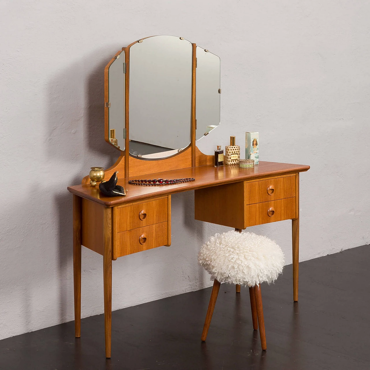 Teak vanity table with folding mirror attributed to John Texmon, 1960s 1