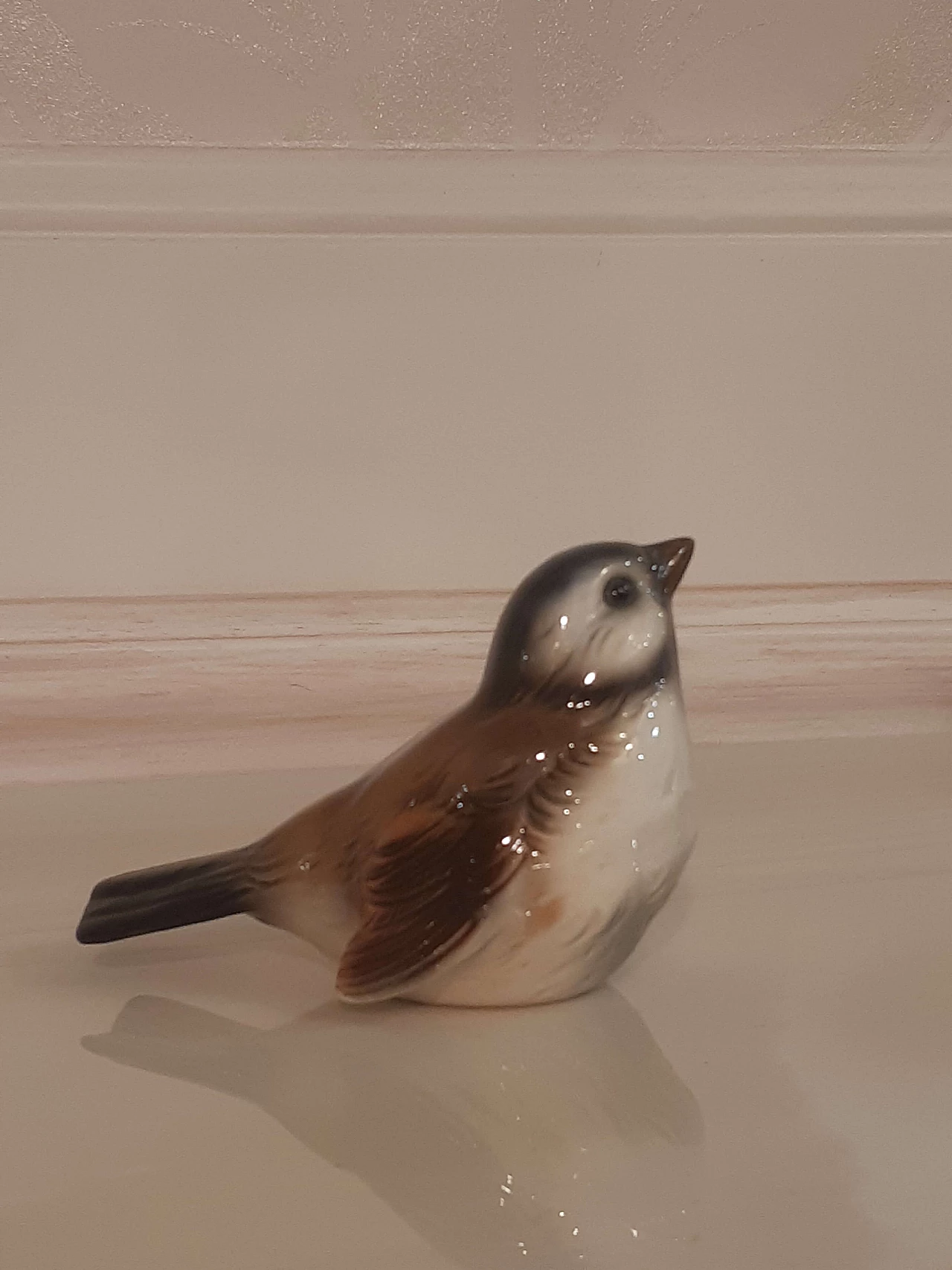 Pair of porcelain sparrow sculptures by Goebel 3