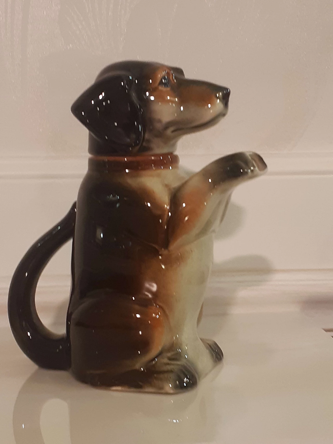 Porcelain dog-shaped teapot by Erphila 1