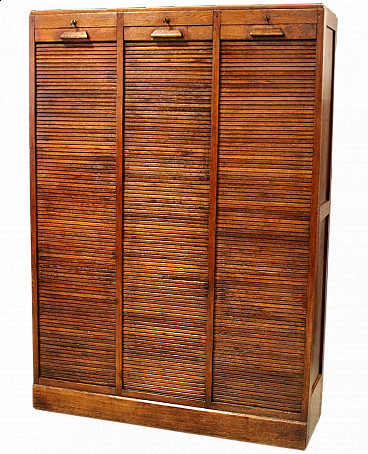 Oak three-shutter filing cabinet, early 20th century