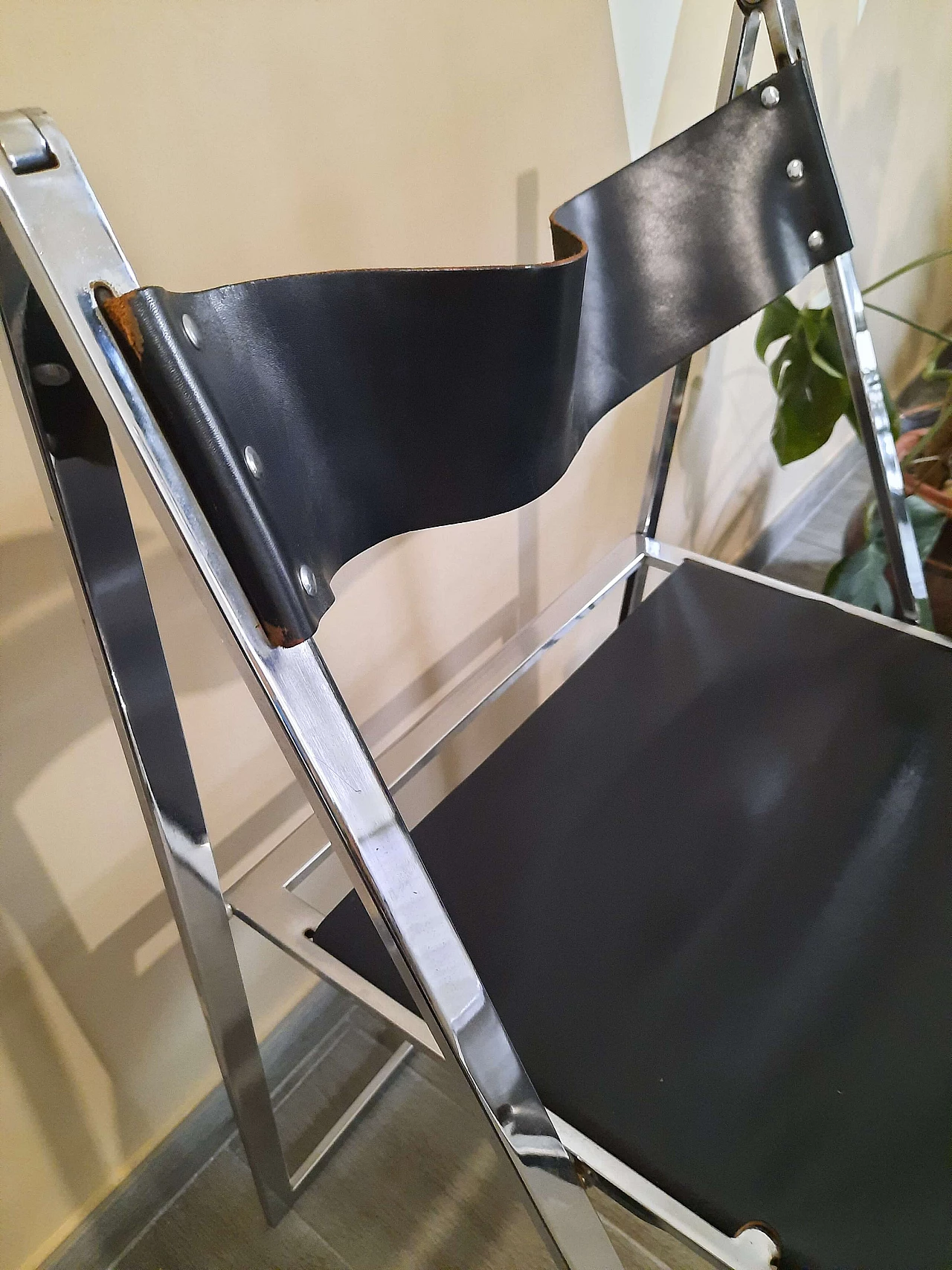 Steel and leather chair by Fontoni & Geraci for Elios, 1970s | intOndo