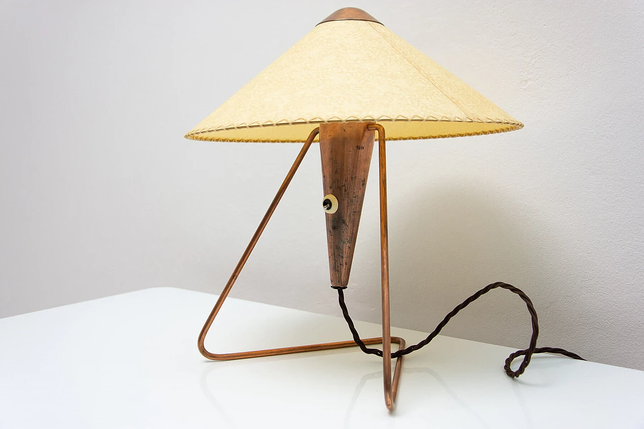 Lampada da scrivania treppiede in ottone di Helena Frantova per Okolo, anni '50 2