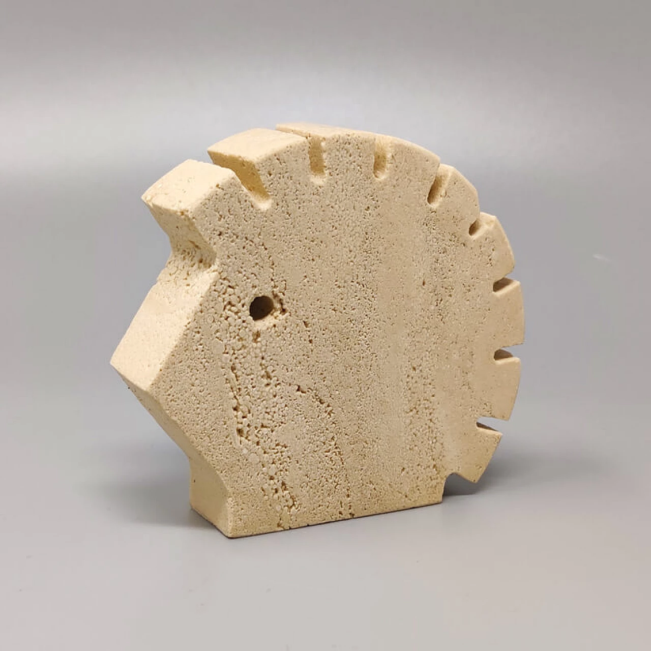 Travertine hedgehog sculpture by Enzo Mari for F.lli Mannelli, 1970s 4