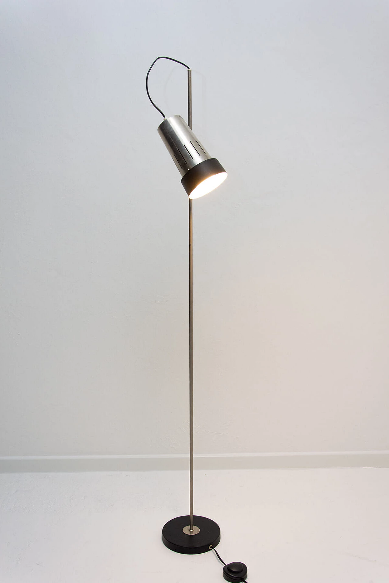 Czechoslovakian chromed metal floor lamp, 1960s 14