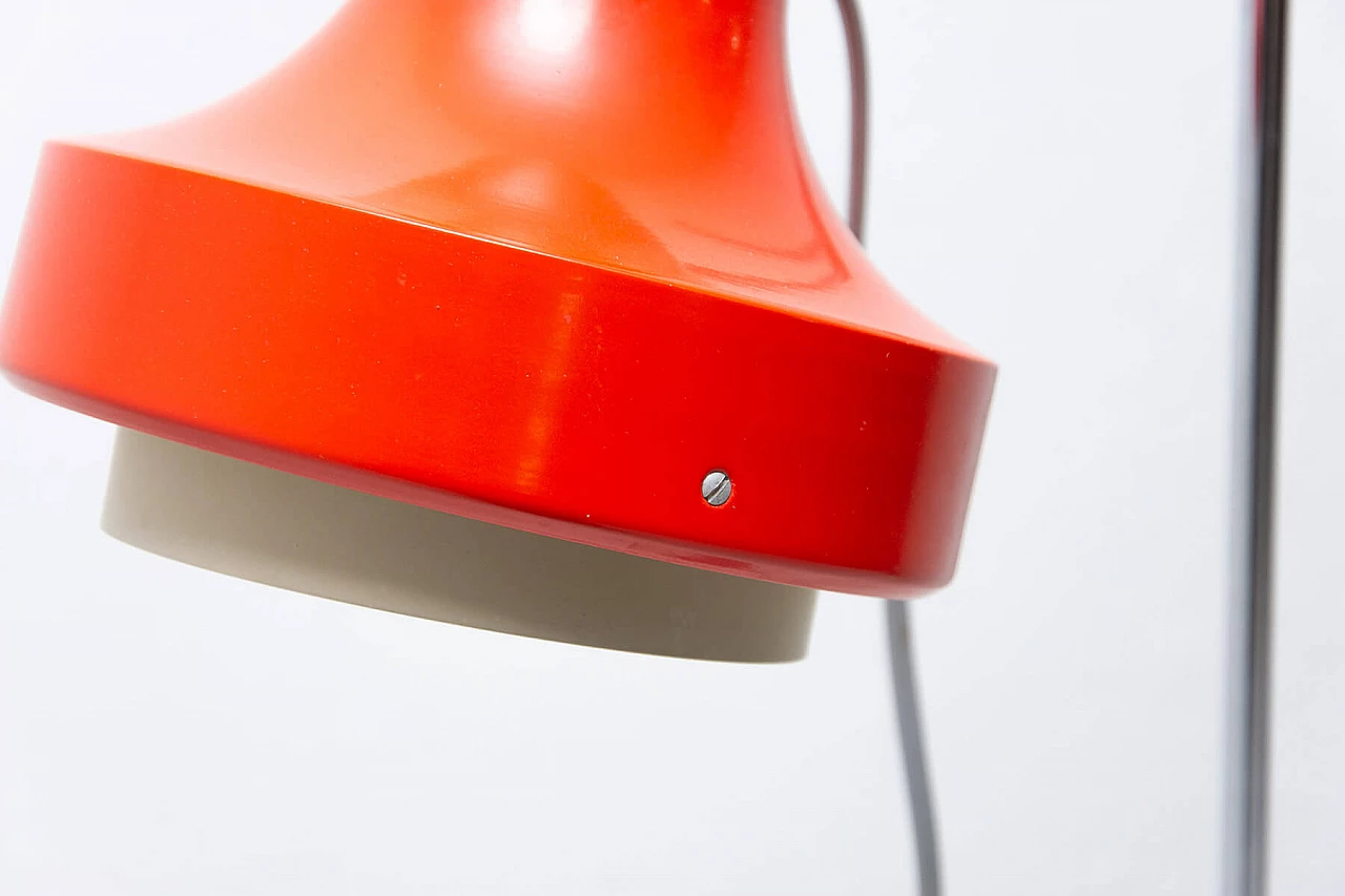 Lampada da terra in alluminio rosso e acciaio cromato di Josef Hurka, anni '70 9