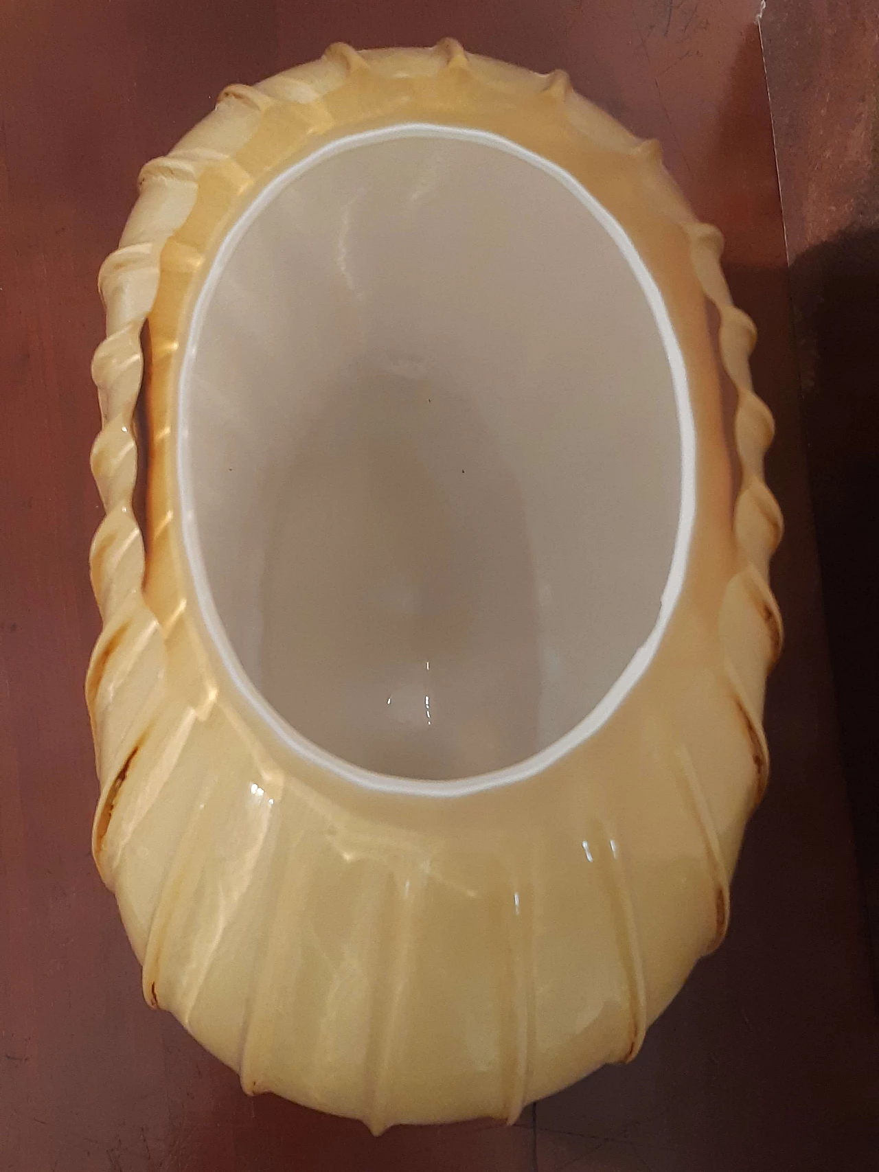 Oval vase in yellow incamiciato blown glass, 2000s 3