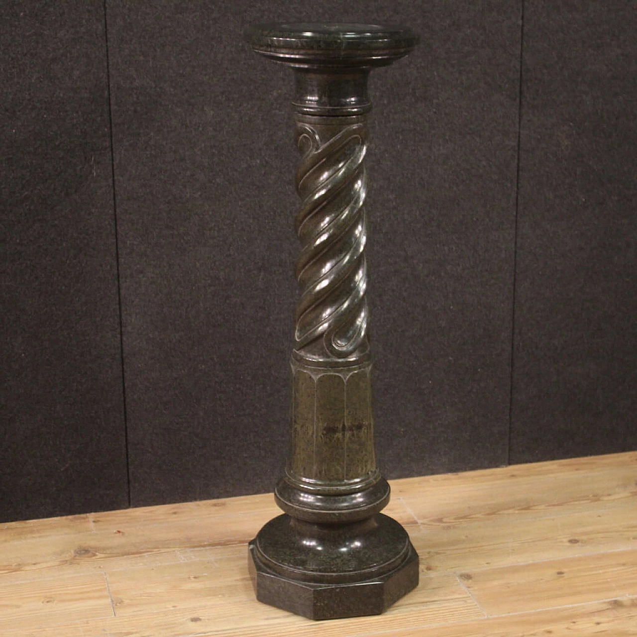 Marble twisted column 1