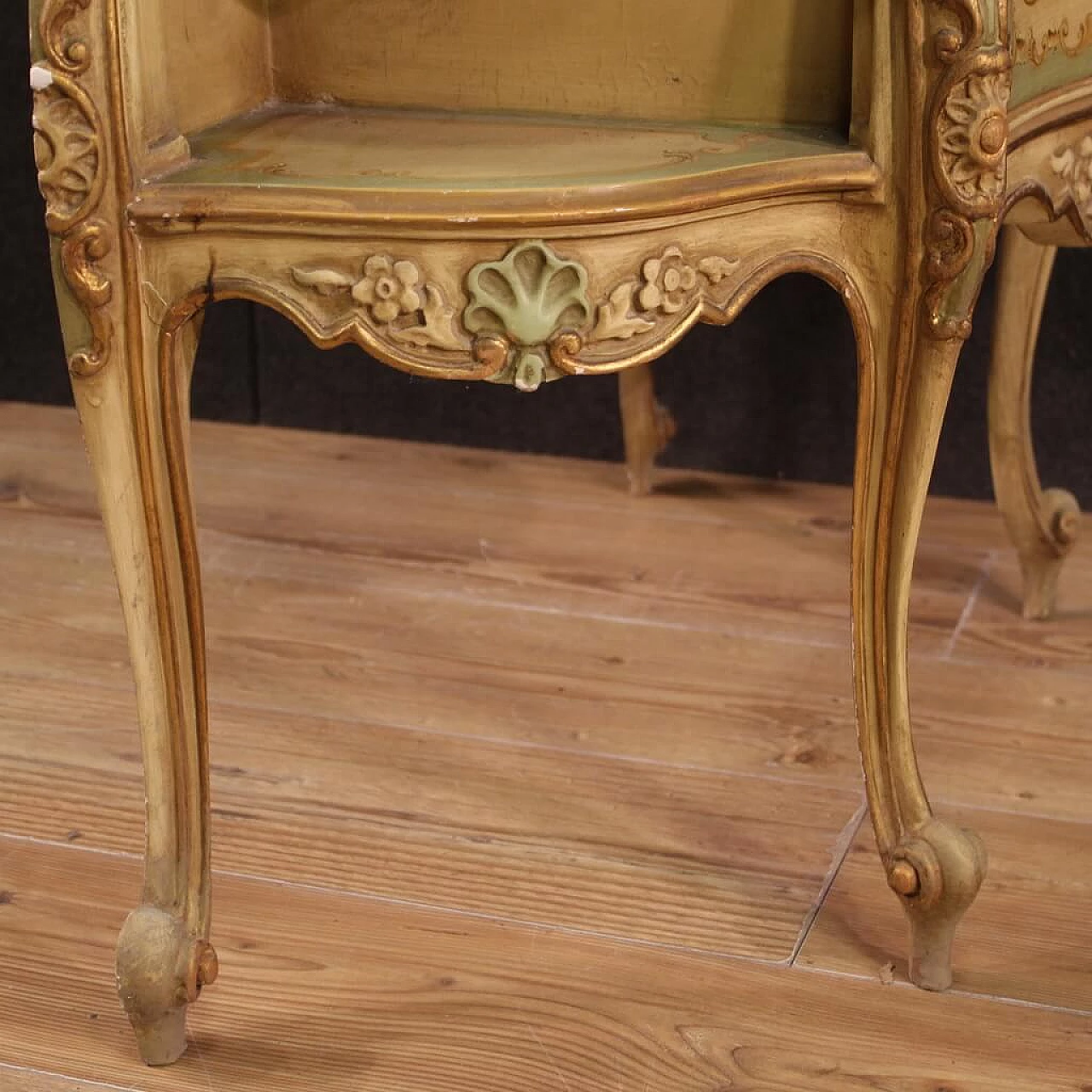 Credenza stile veneziano in legno laccato, dorato e dipinto, anni '70 10