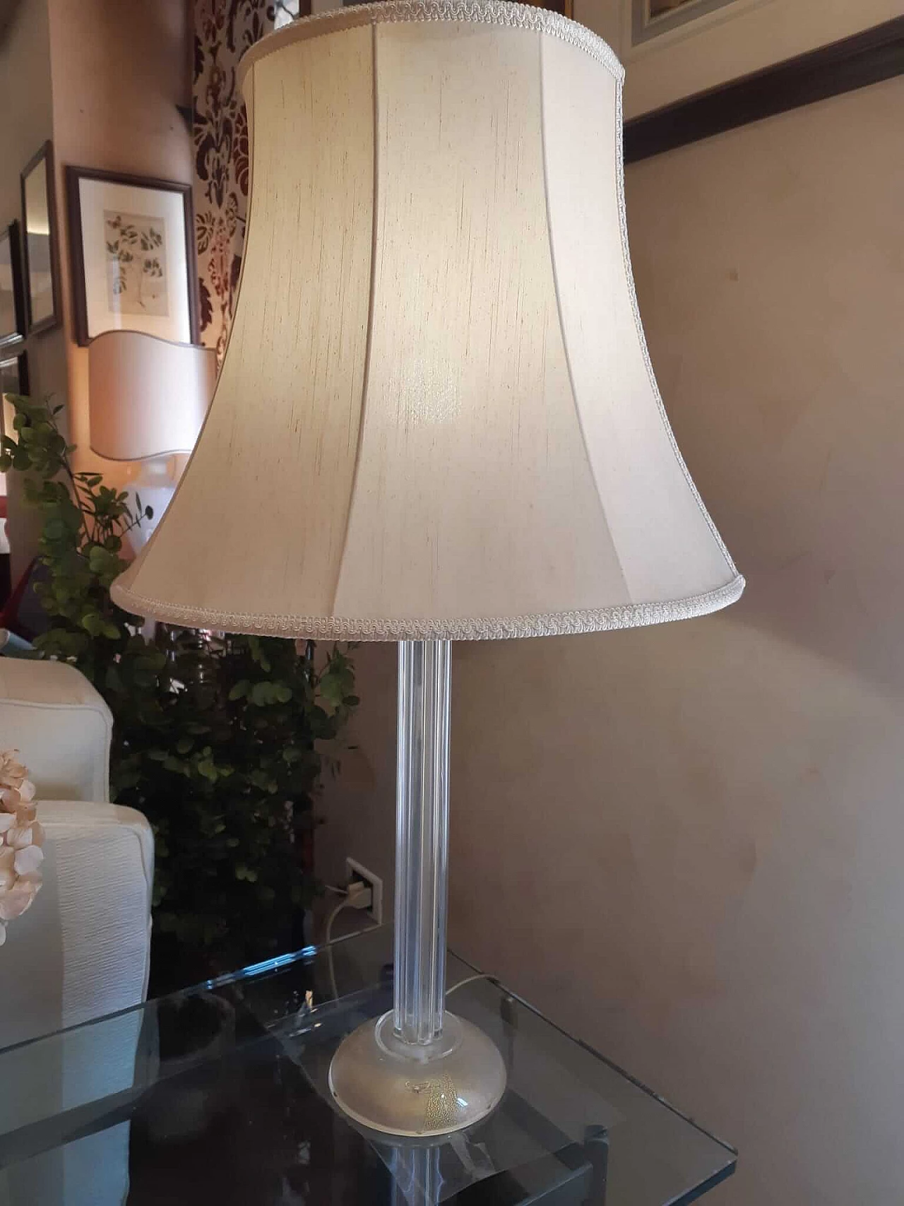 Lampada da tavolo con base in vetro di Murano cannettato con polvere oro, anni '90 2