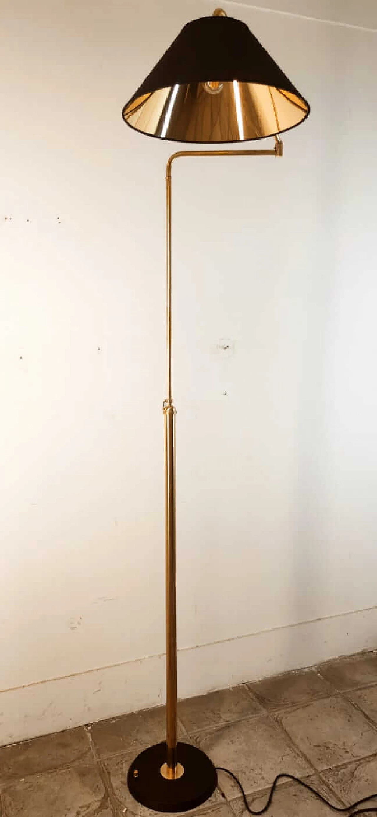 Adjustable brass floor lamp with black and gold shade, 1970s 28