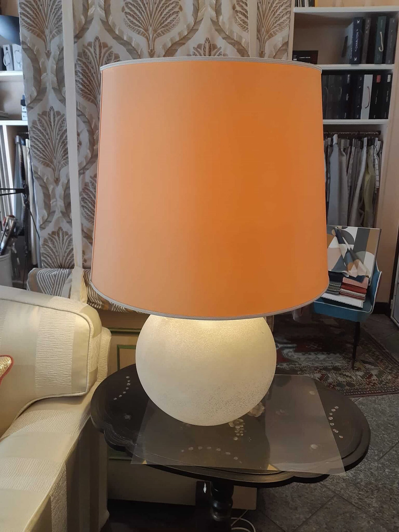 Table lamp with white Scavo glass base by Seguso, 1970s 2