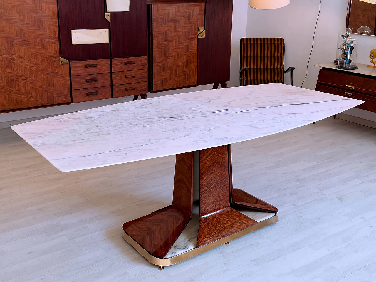 Dining table with white Carrara marble top attributed to Vittorio Dassi, 1950s 2