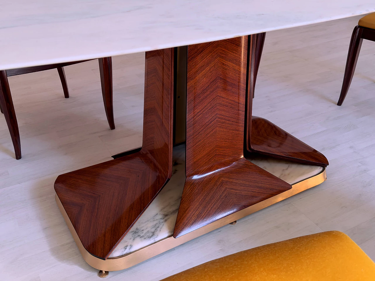 Dining table with white Carrara marble top attributed to Vittorio Dassi, 1950s 7