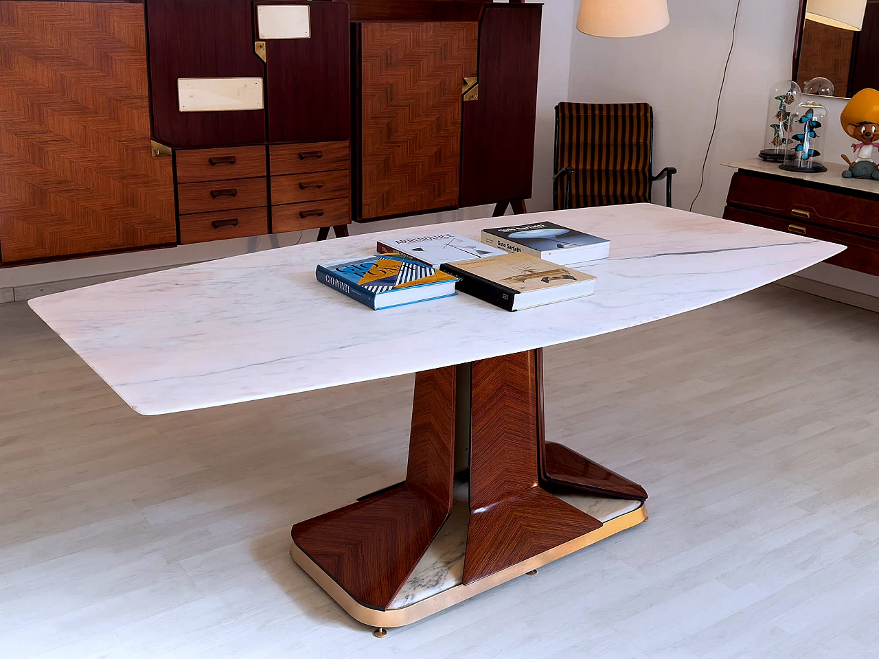 Dining table with white Carrara marble top attributed to Vittorio Dassi, 1950s 8