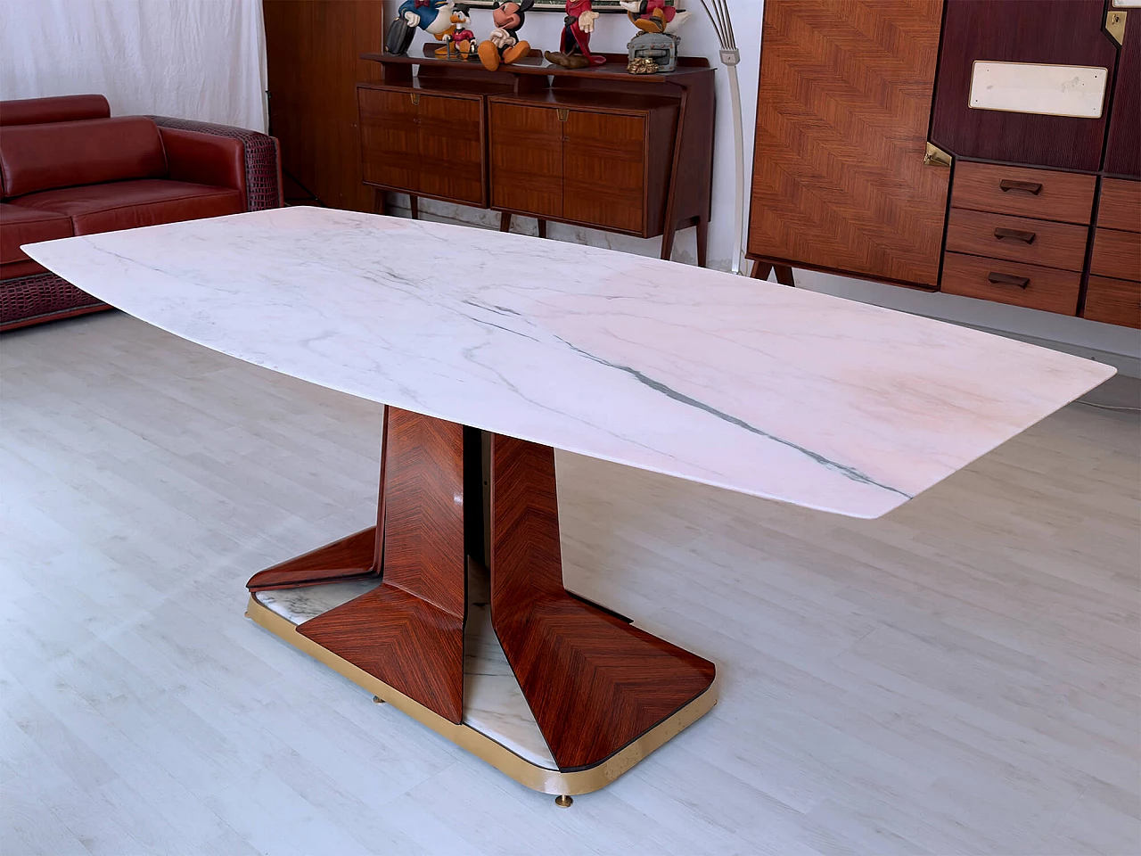 Dining table with white Carrara marble top attributed to Vittorio Dassi, 1950s 14