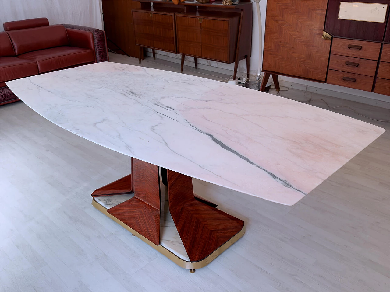 Dining table with white Carrara marble top attributed to Vittorio Dassi, 1950s 16