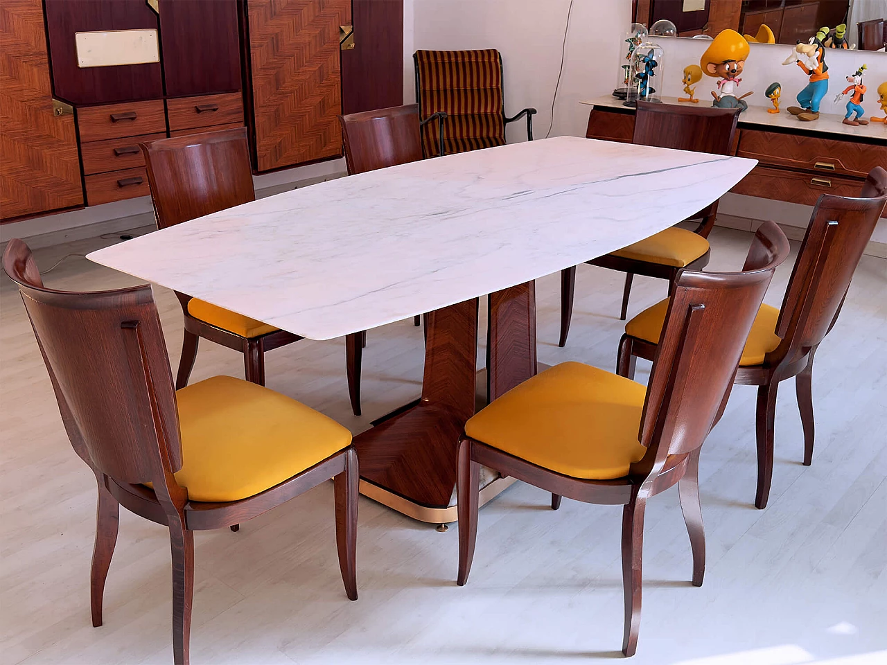 Dining table with white Carrara marble top attributed to Vittorio Dassi, 1950s 18