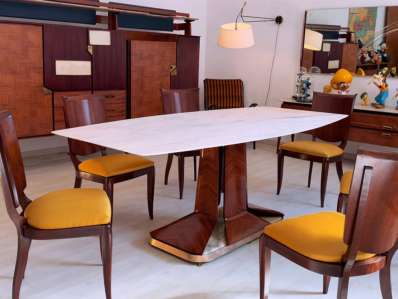 Dining table with white Carrara marble top attributed to Vittorio Dassi, 1950s 19