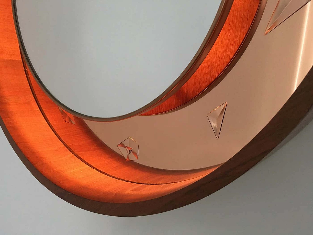 Backlit wall mirror by Guglielmo Ulrich for Fontana Arte, 1950s 10