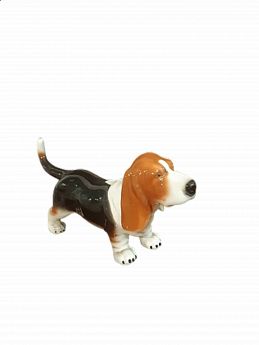 Basset Hound dog figurine in Neundorf porcelain, 1940s