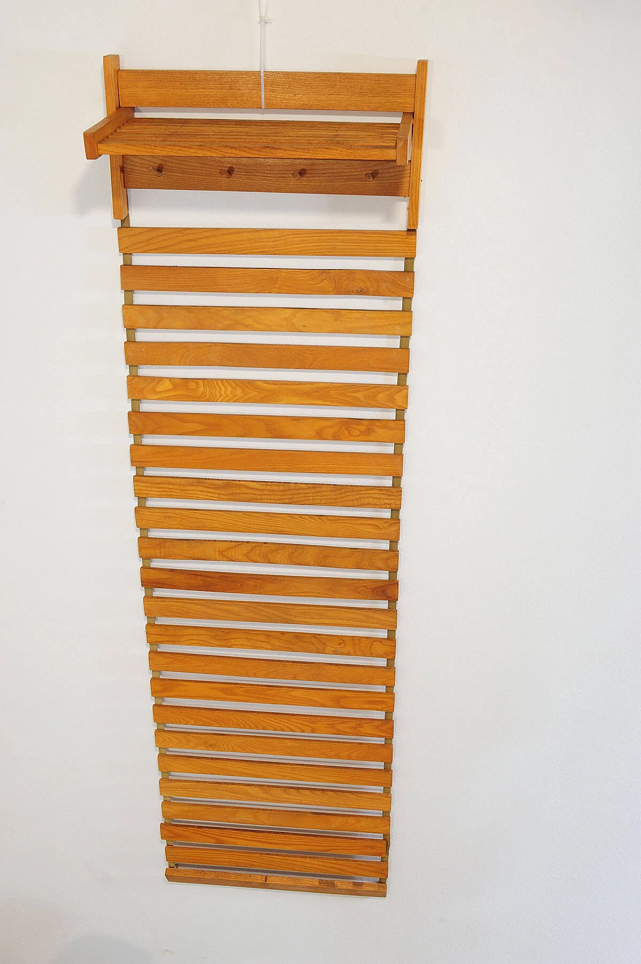 Wall-mounted beech coat rack by Uluv, 1960s 3