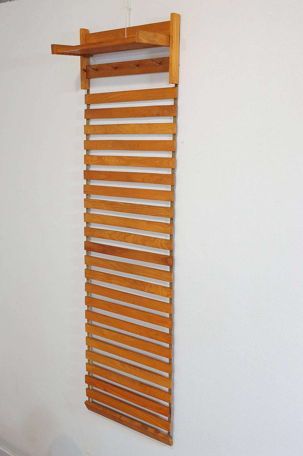 Wall-mounted beech coat rack by Uluv, 1960s 5