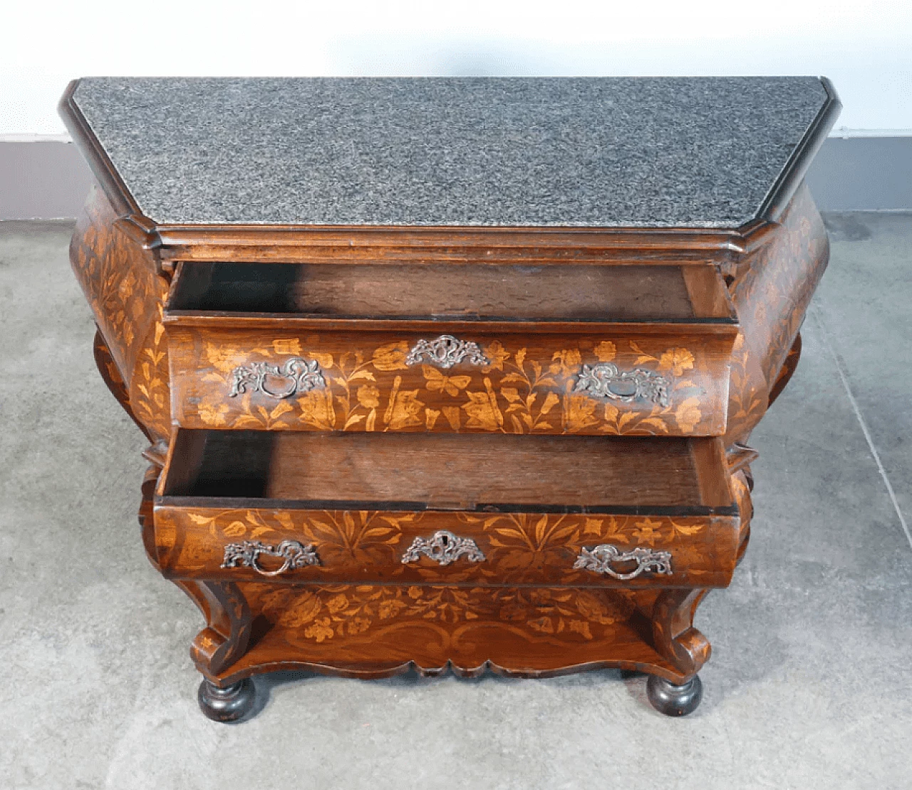 Dutch oak and marble dresser/console, early 19th century 5
