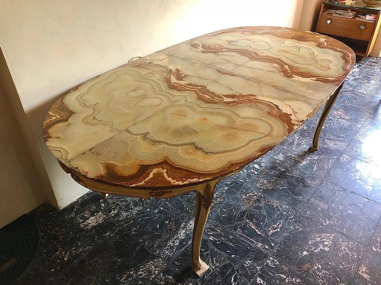 Alabaster and white and gold lacquered wood table, 1950s 3