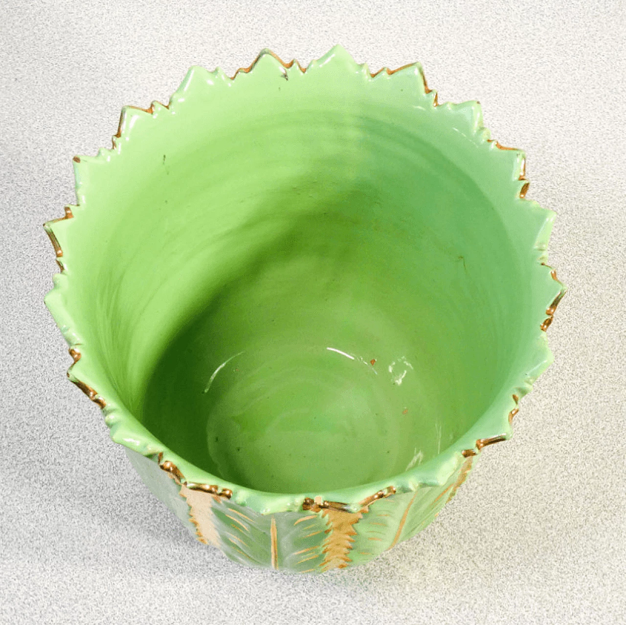 Vaso in ceramica smaltata e dorata di La Colonnata, anni '50 5