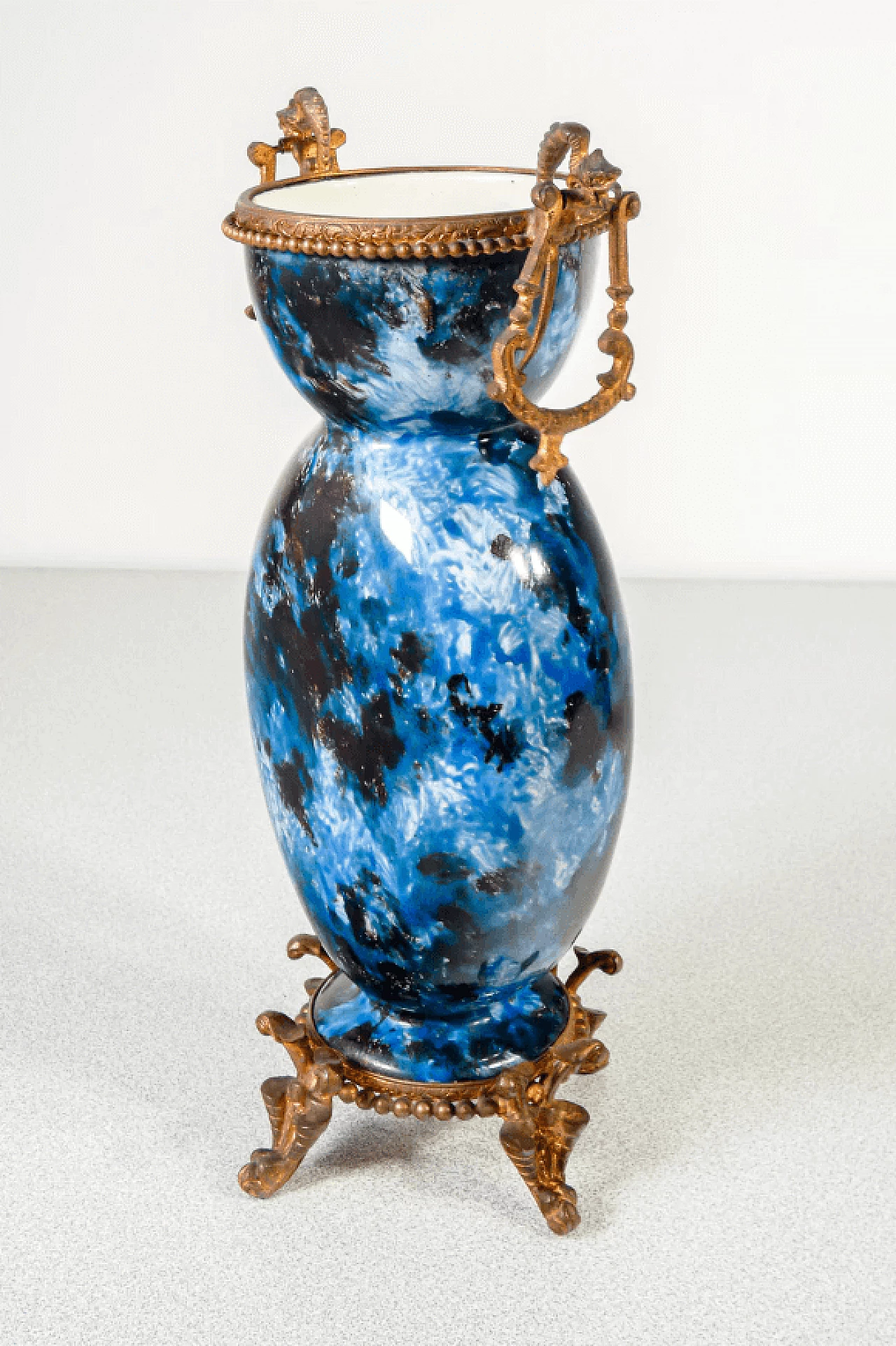 Pair of ceramic vases with bronze details, second half of the 19th century 3
