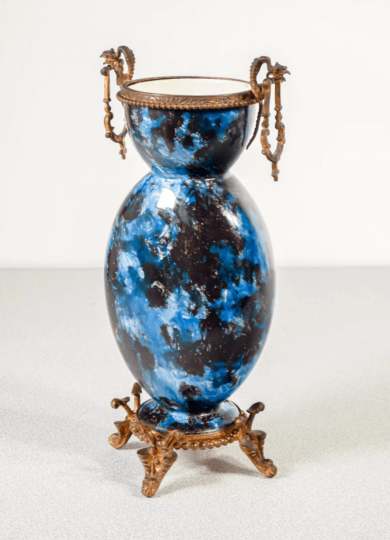 Pair of ceramic vases with bronze details, second half of the 19th century 8