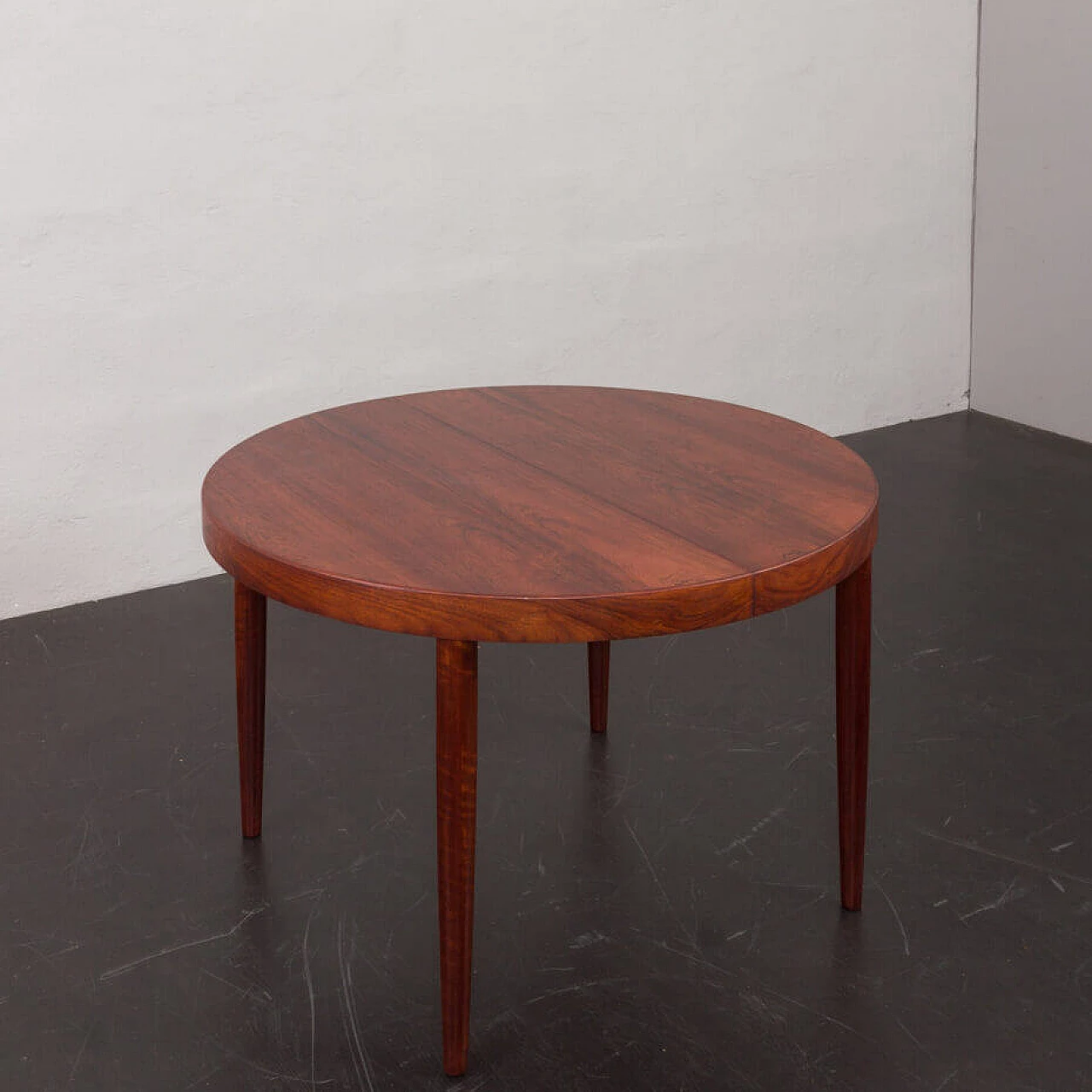 Danish rosewood extending round table by Kai Kristiansen, 1960s 18