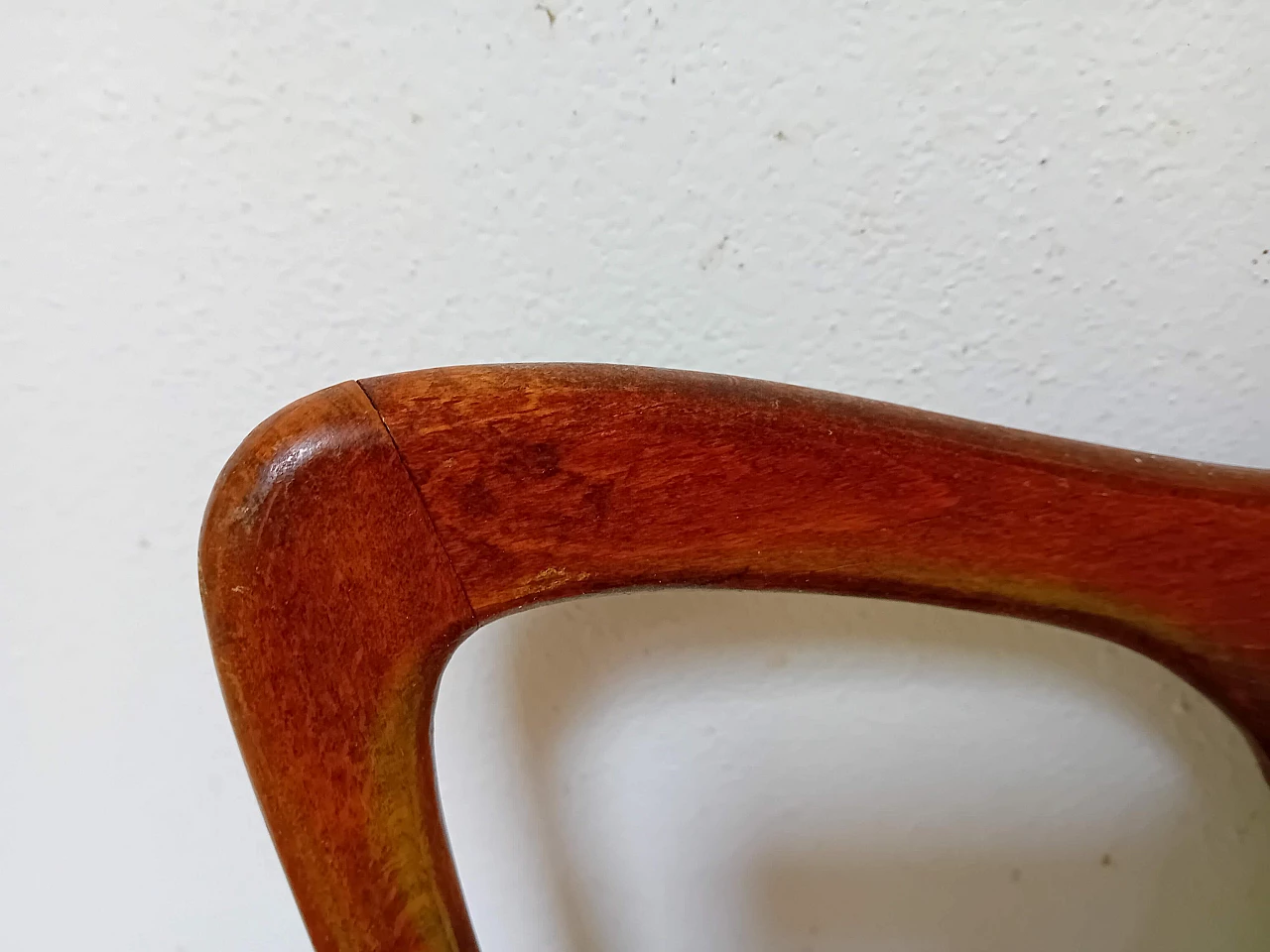 Coppia di sedie in legno nello stile di Guglielmo Ulrich, anni '40 6