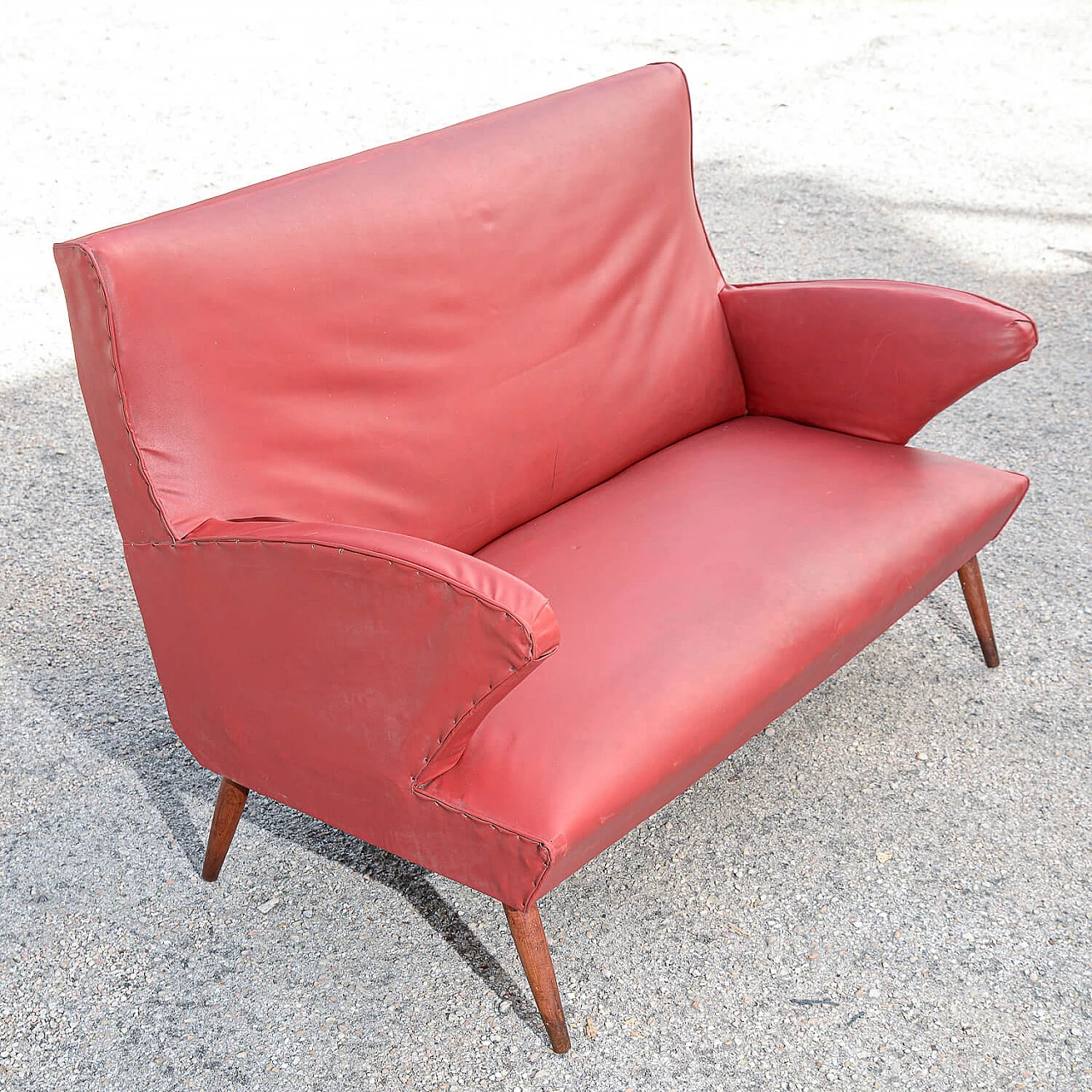 Red leatherette sofa with flared wooden feet, 1950s 3