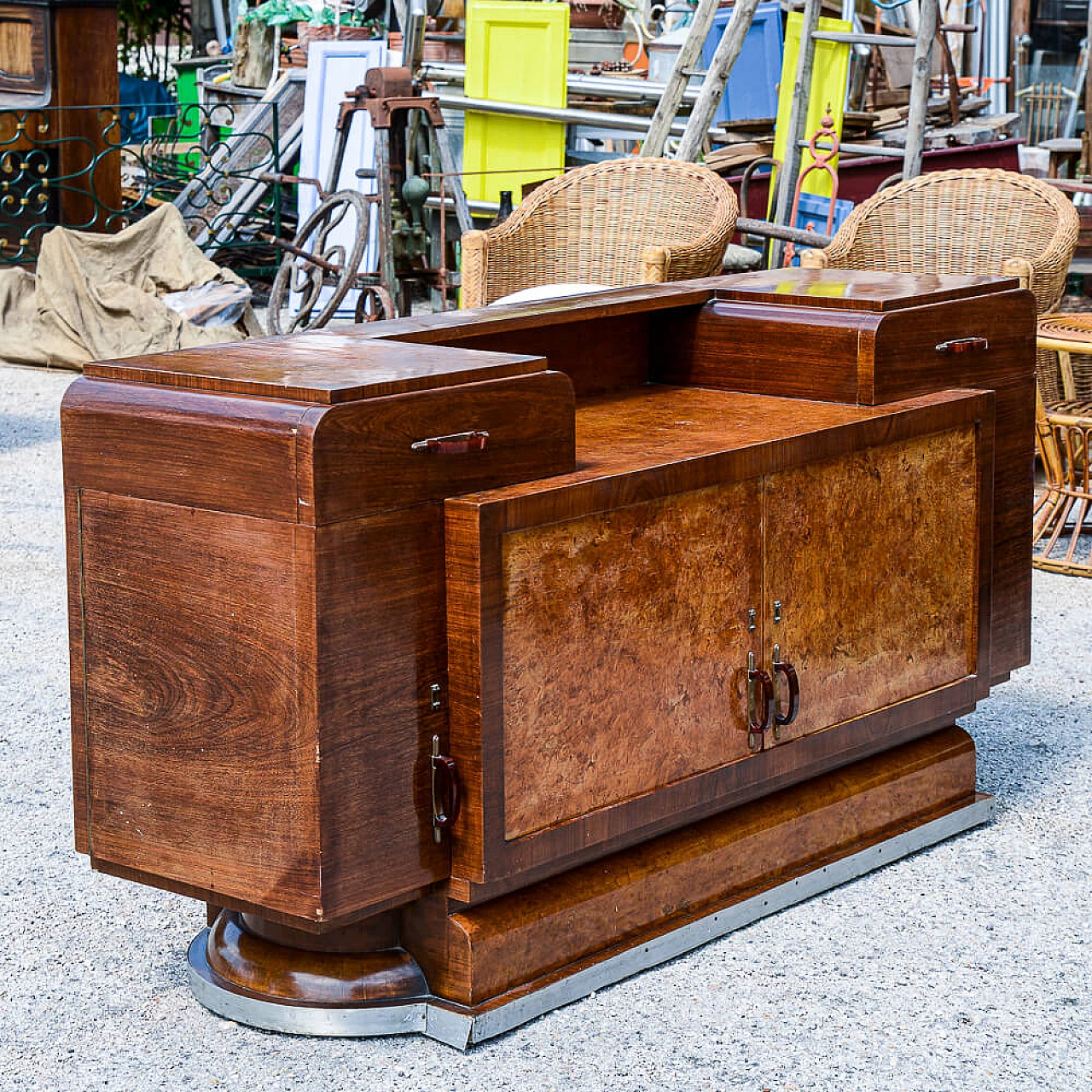 Credenza Art Deco impiallacciata in radica di betulla e noce con specchio di Osvaldo Borsari, anni '20 6