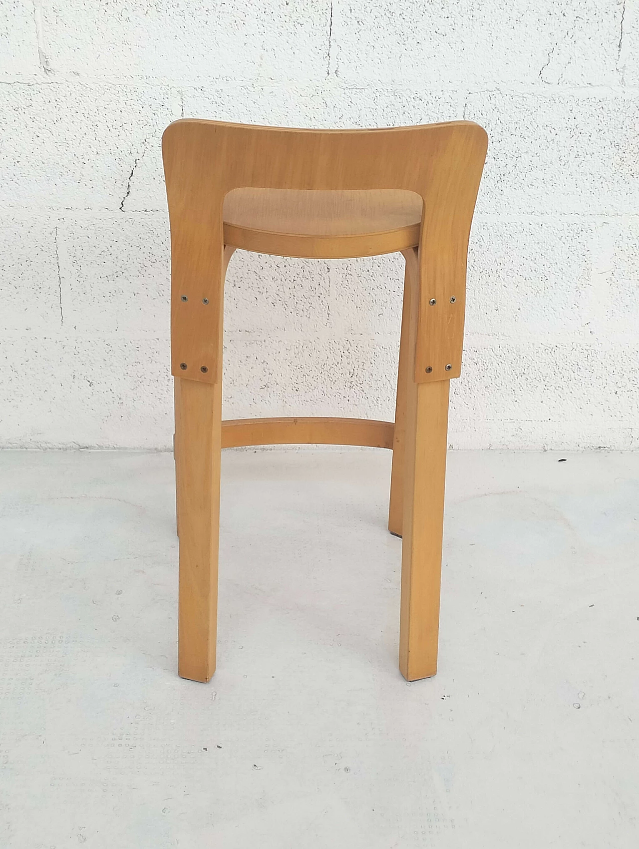 K65 bent birch plywood stool by Alvar Aalto for Artek, 1970s 6