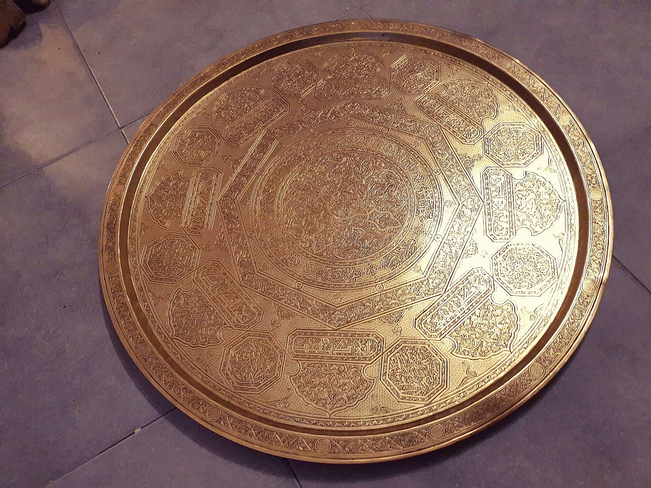 Indo-Persian gilded brass round tray, 19th century 4