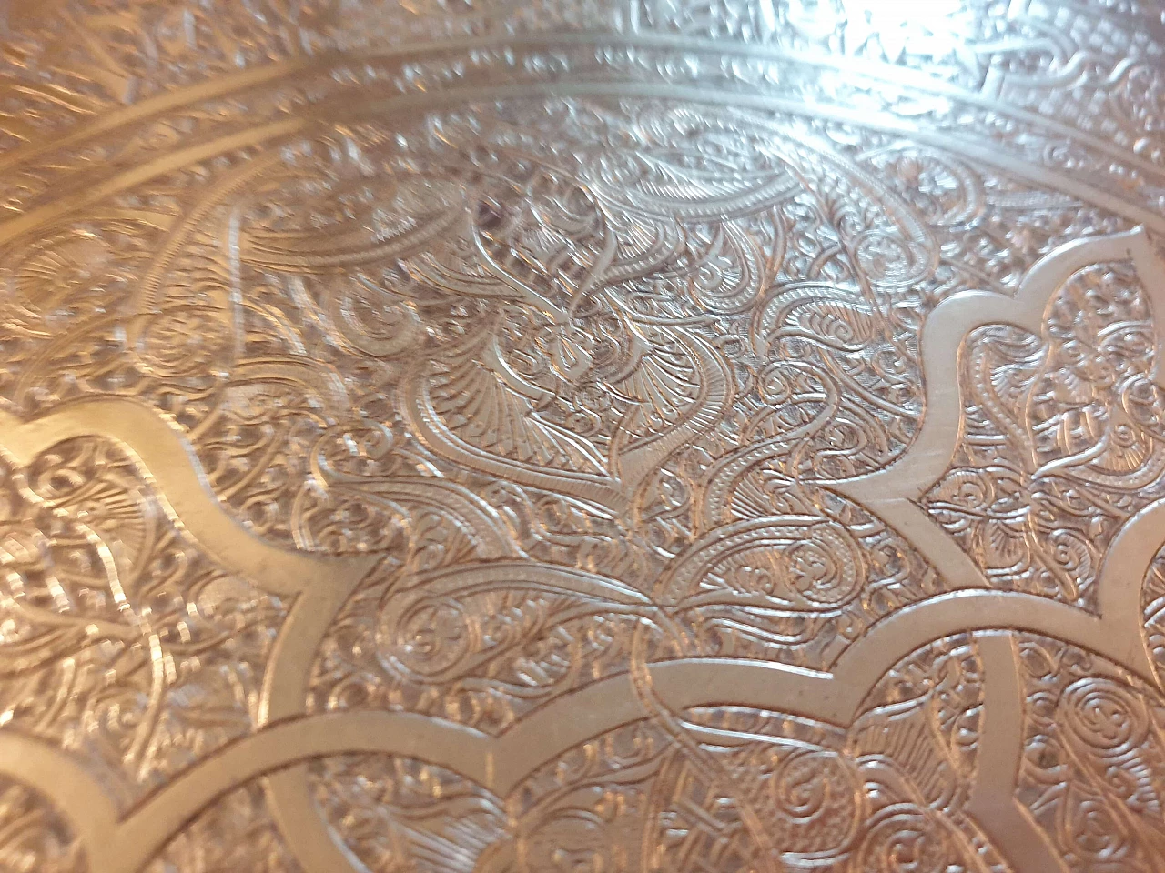 Indo-Persian gilded brass round tray, 19th century 52