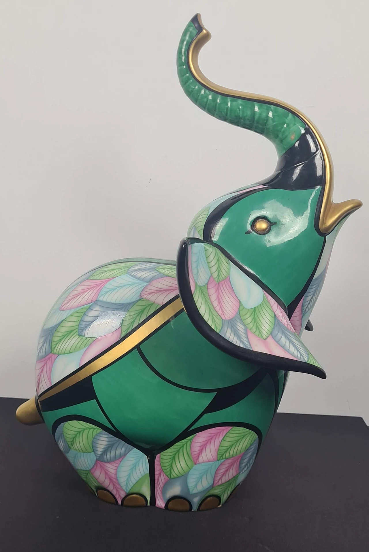 Porcelain sculpture of Elephant by Le Porcellane Firenze, 1990s 4