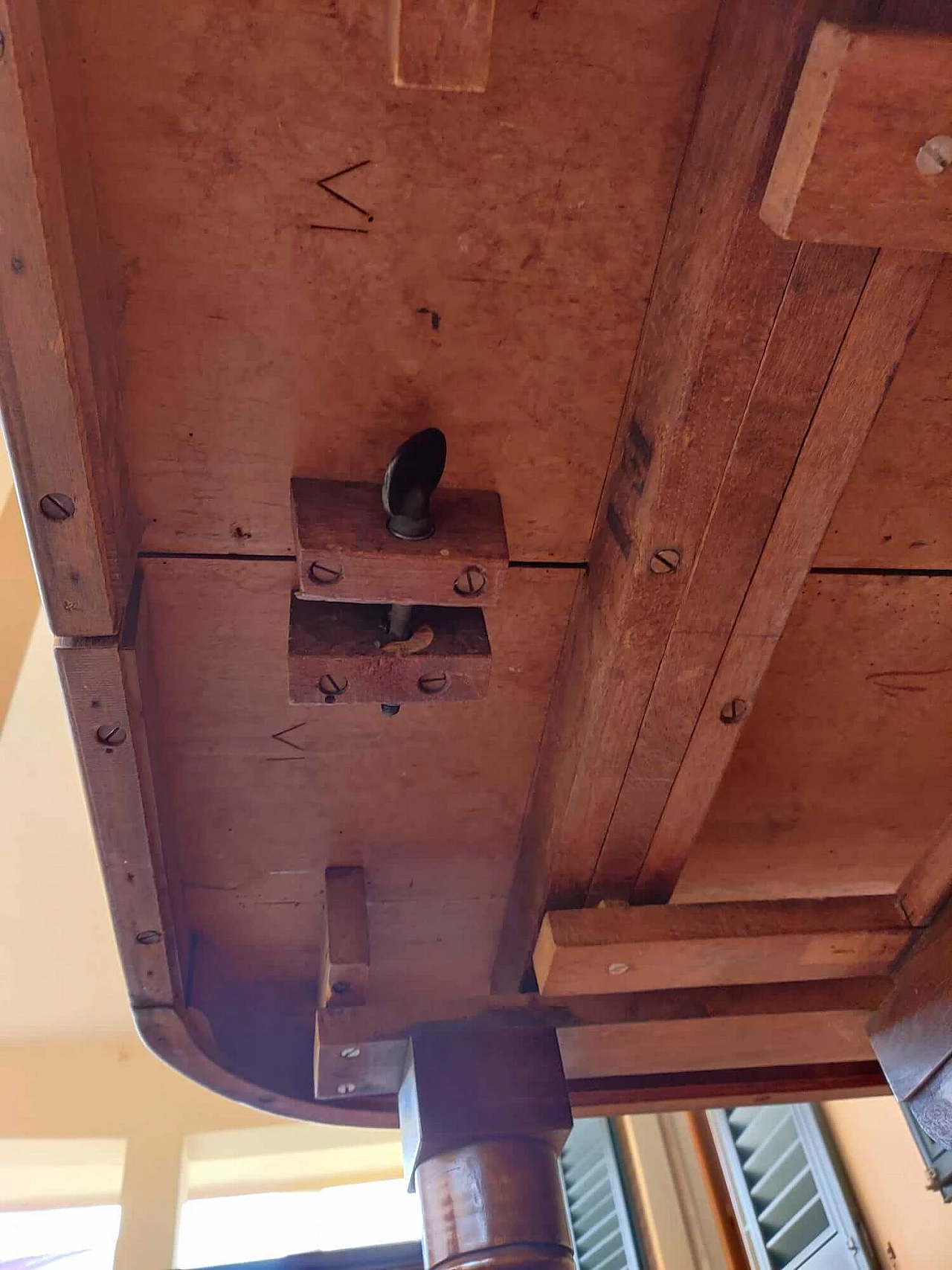 Tavolo francese allungabile in noce nazionale, '800 8