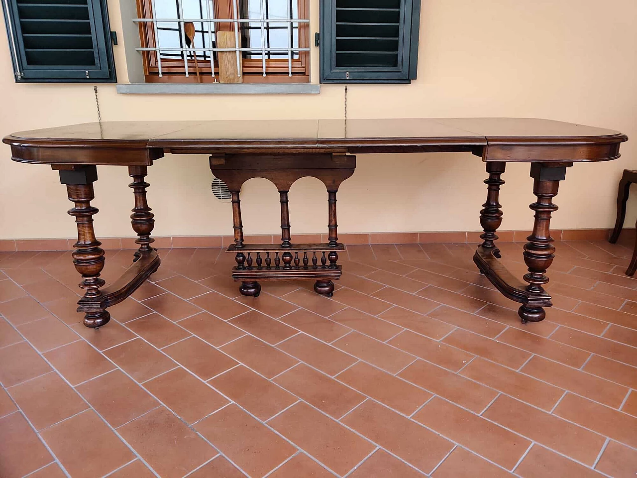 Tavolo francese allungabile in noce nazionale, '800 11