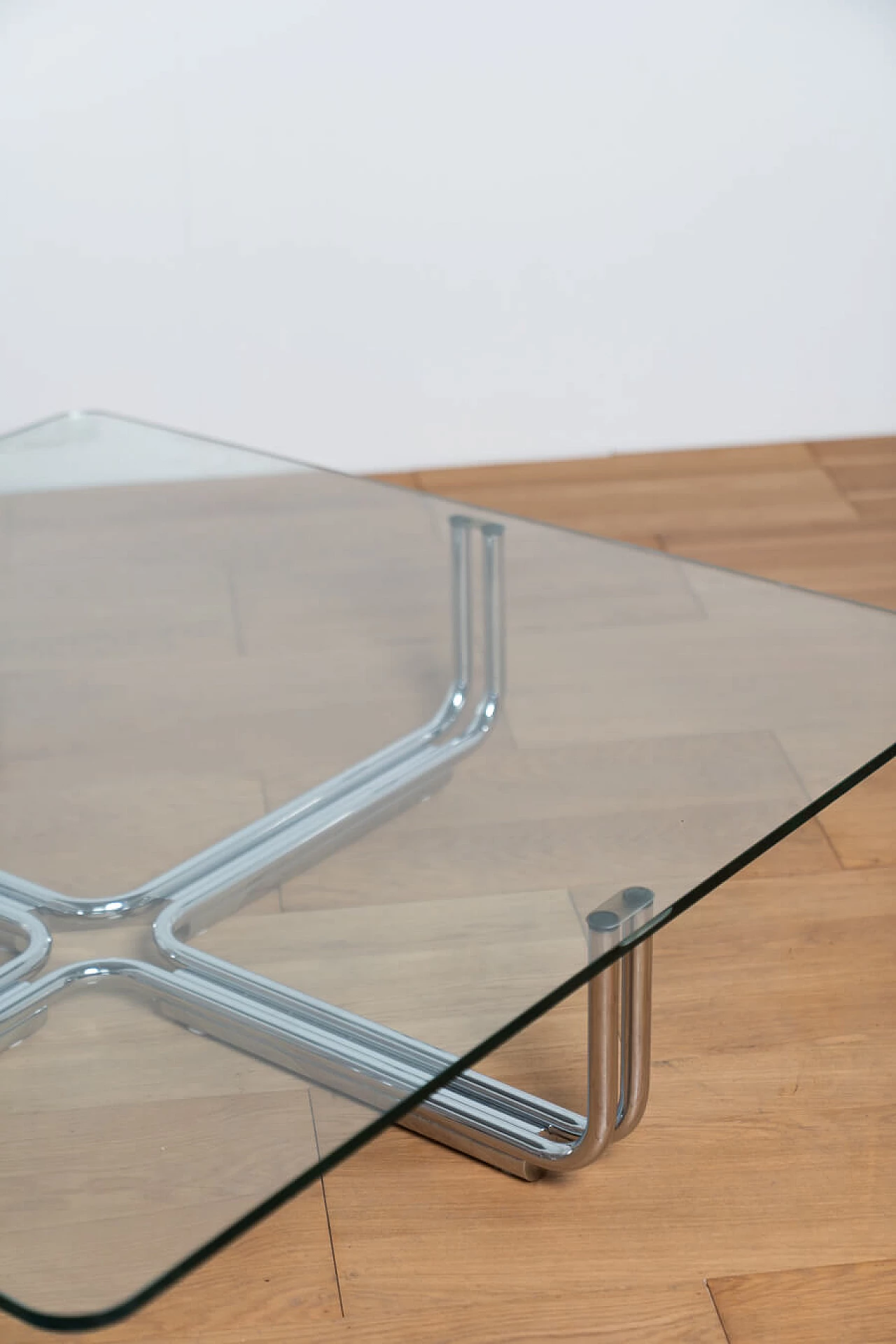 Coffee table in chrome-plated steel and crystal by Gianfranco Frattini for Cassina, 1960s 3