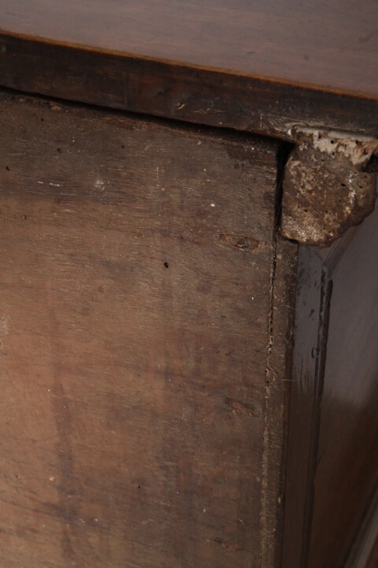 Cassapanca in noce, fine '600 5