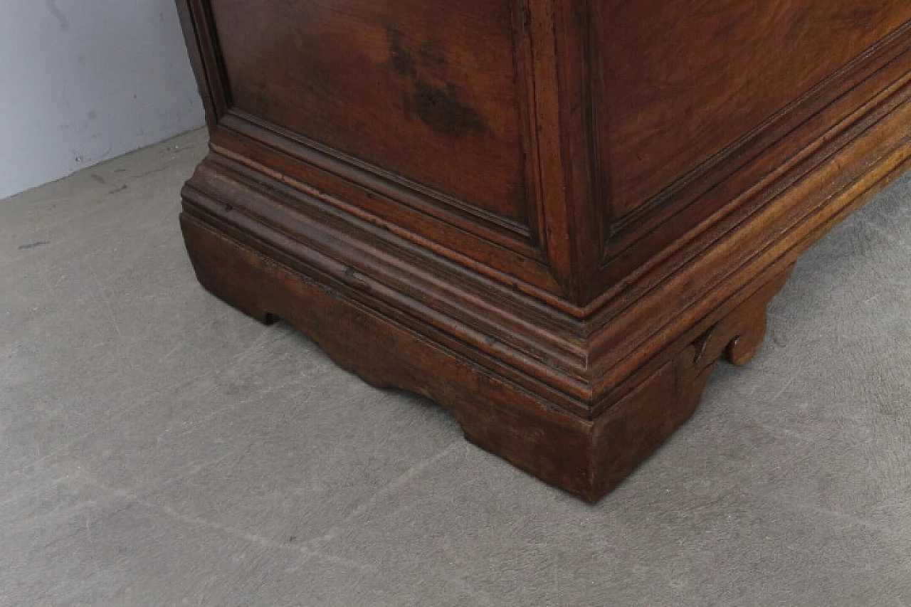 Cassapanca in noce, fine '600 19