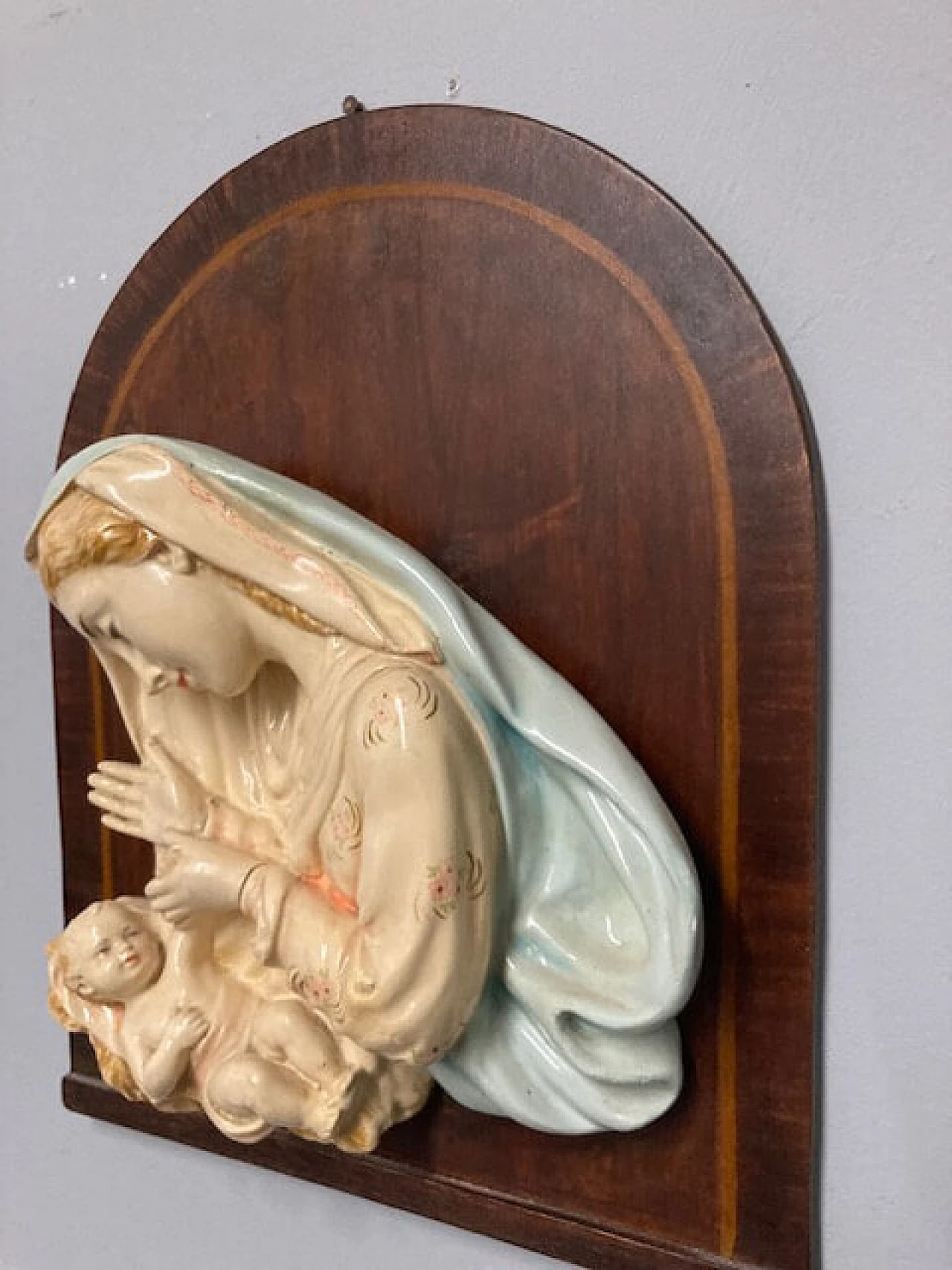 Madonna Capoletto in polychrome majolica, 1940s 5