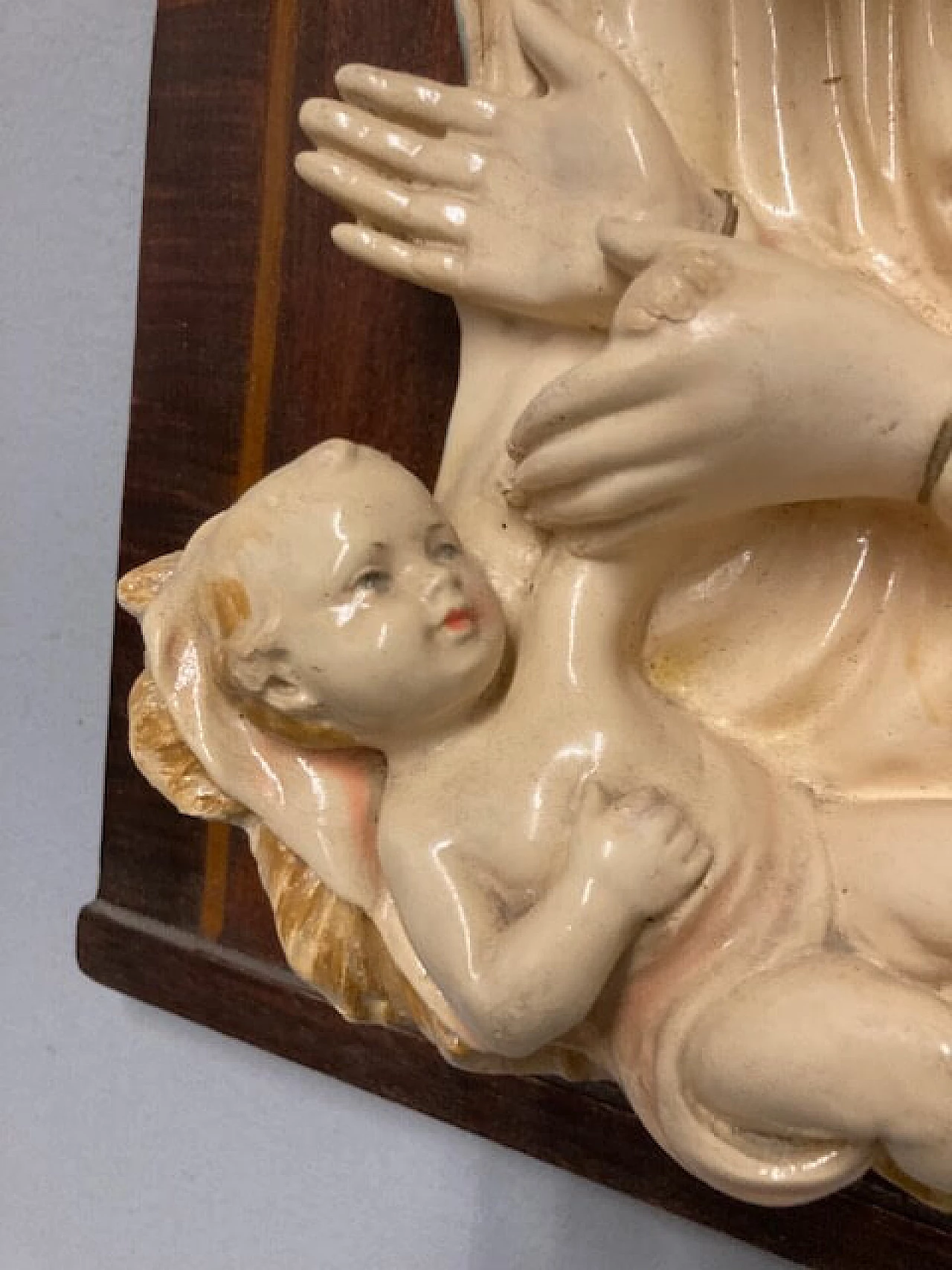 Madonna Capoletto in polychrome majolica, 1940s 7