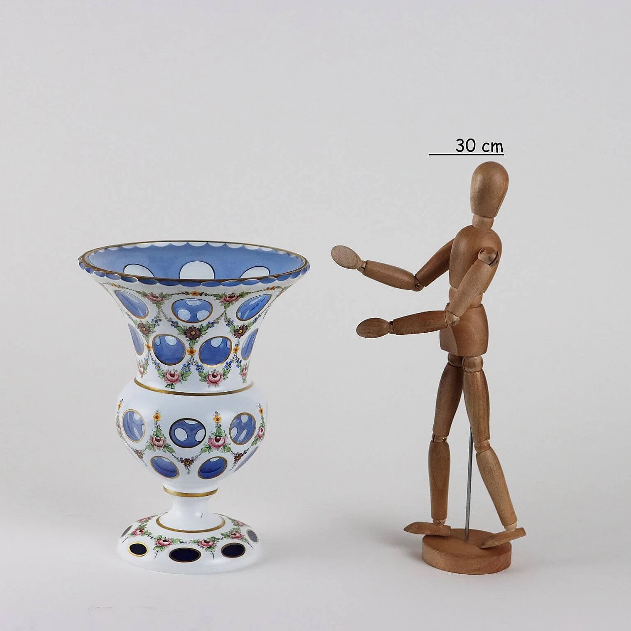 Vaso in cristallo di Boemia con decori policromi e dorati 2