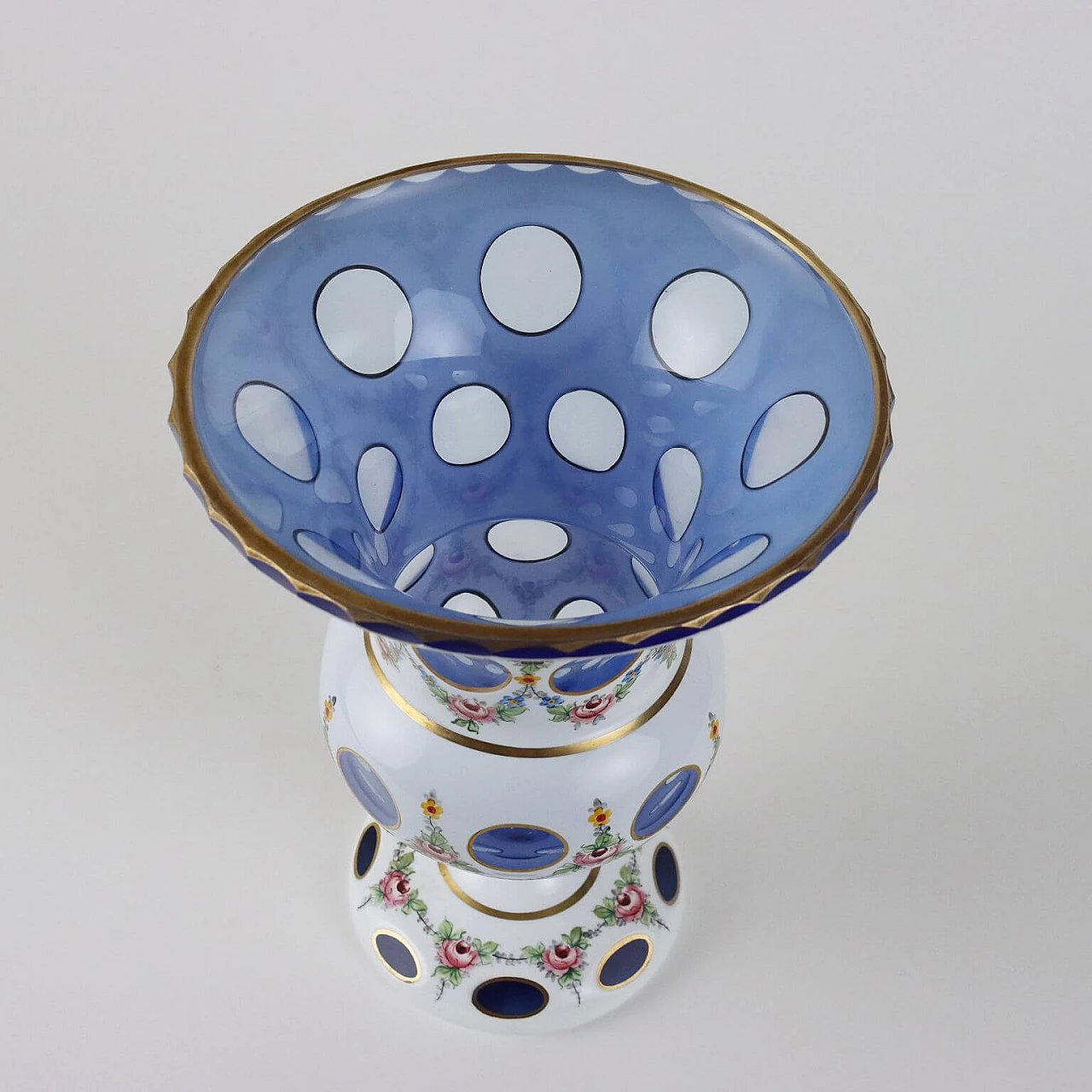 Vaso in cristallo di Boemia con decori policromi e dorati 3