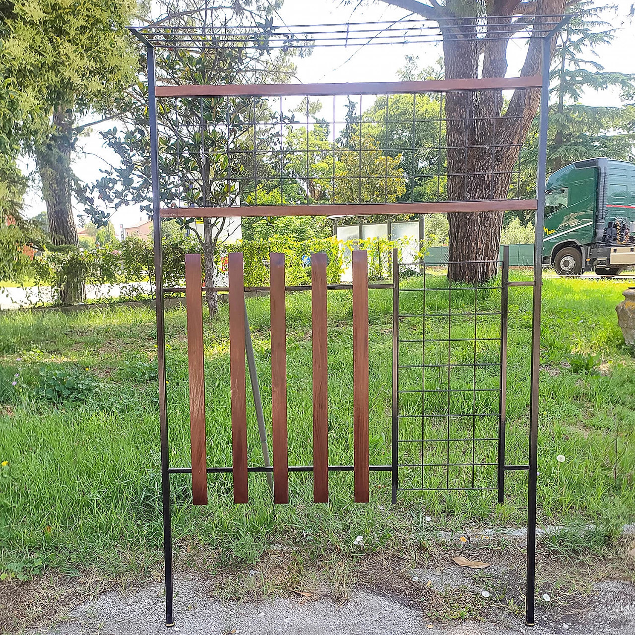 Iron and wood entrance hanger with hatbox, 1960s 7