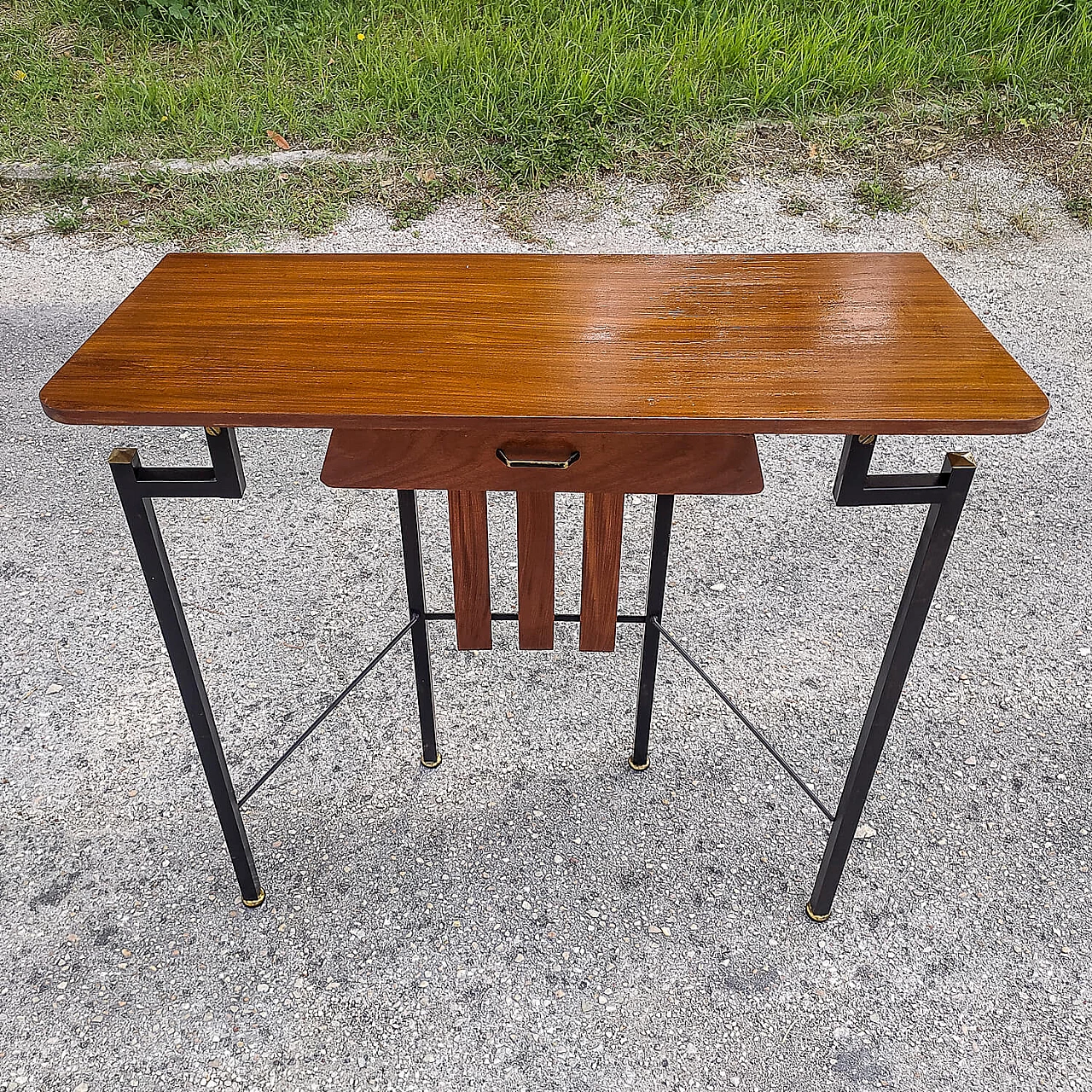 Wood and iron console table with brass details, 1960s 4